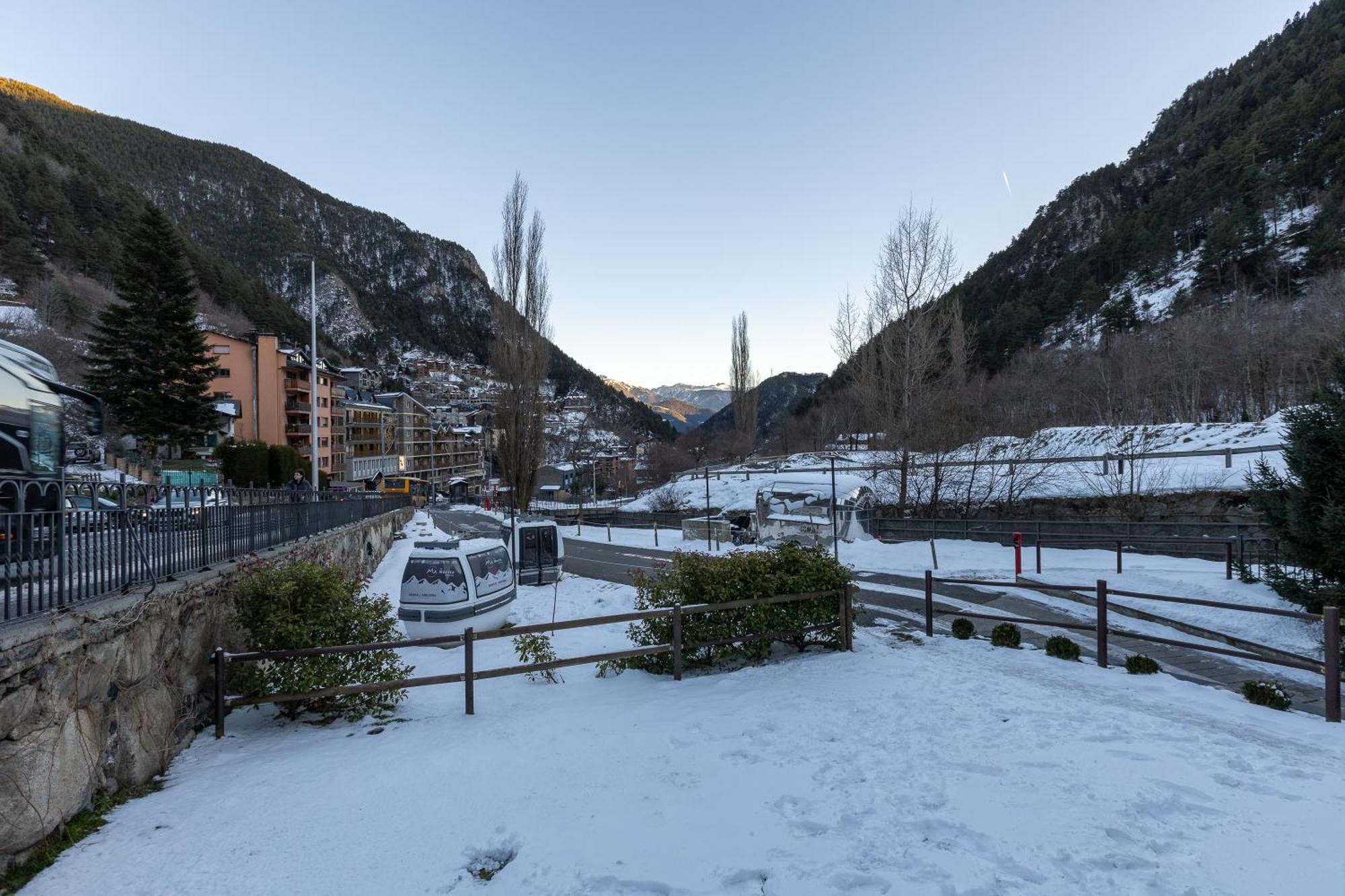 Apartaments Sant Moritz Аринсал Экстерьер фото