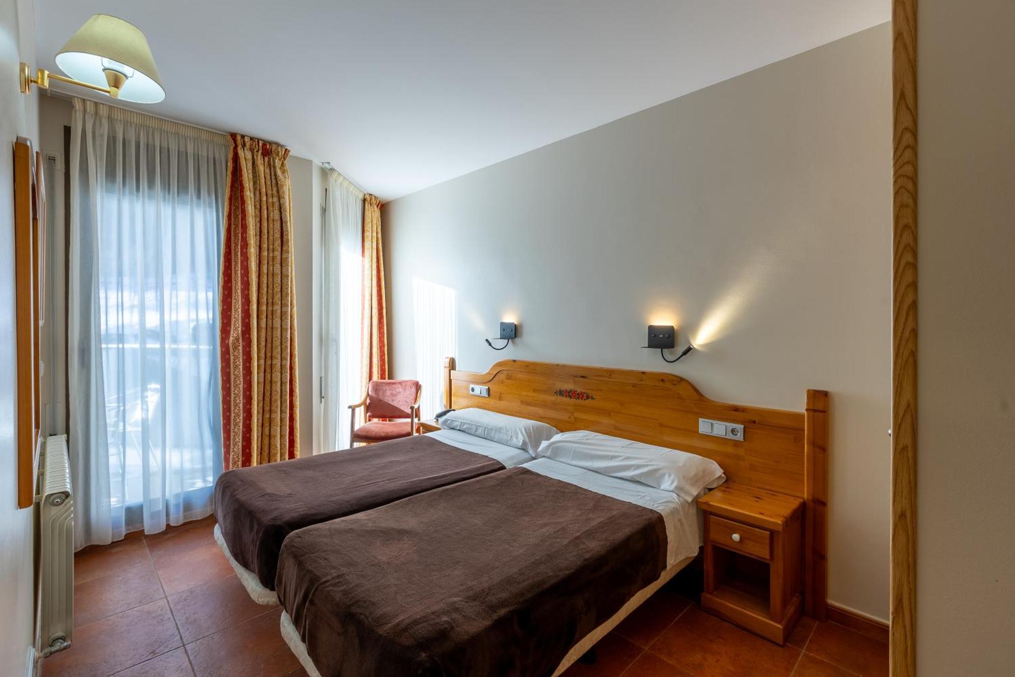 Apartaments Sant Moritz Аринсал Экстерьер фото