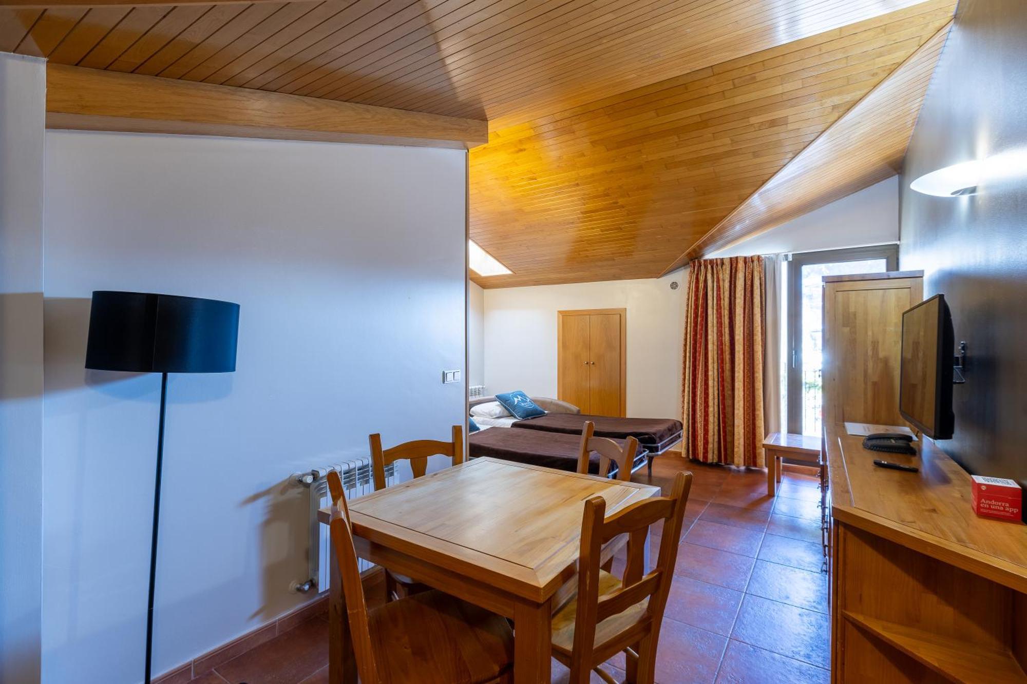 Apartaments Sant Moritz Аринсал Экстерьер фото