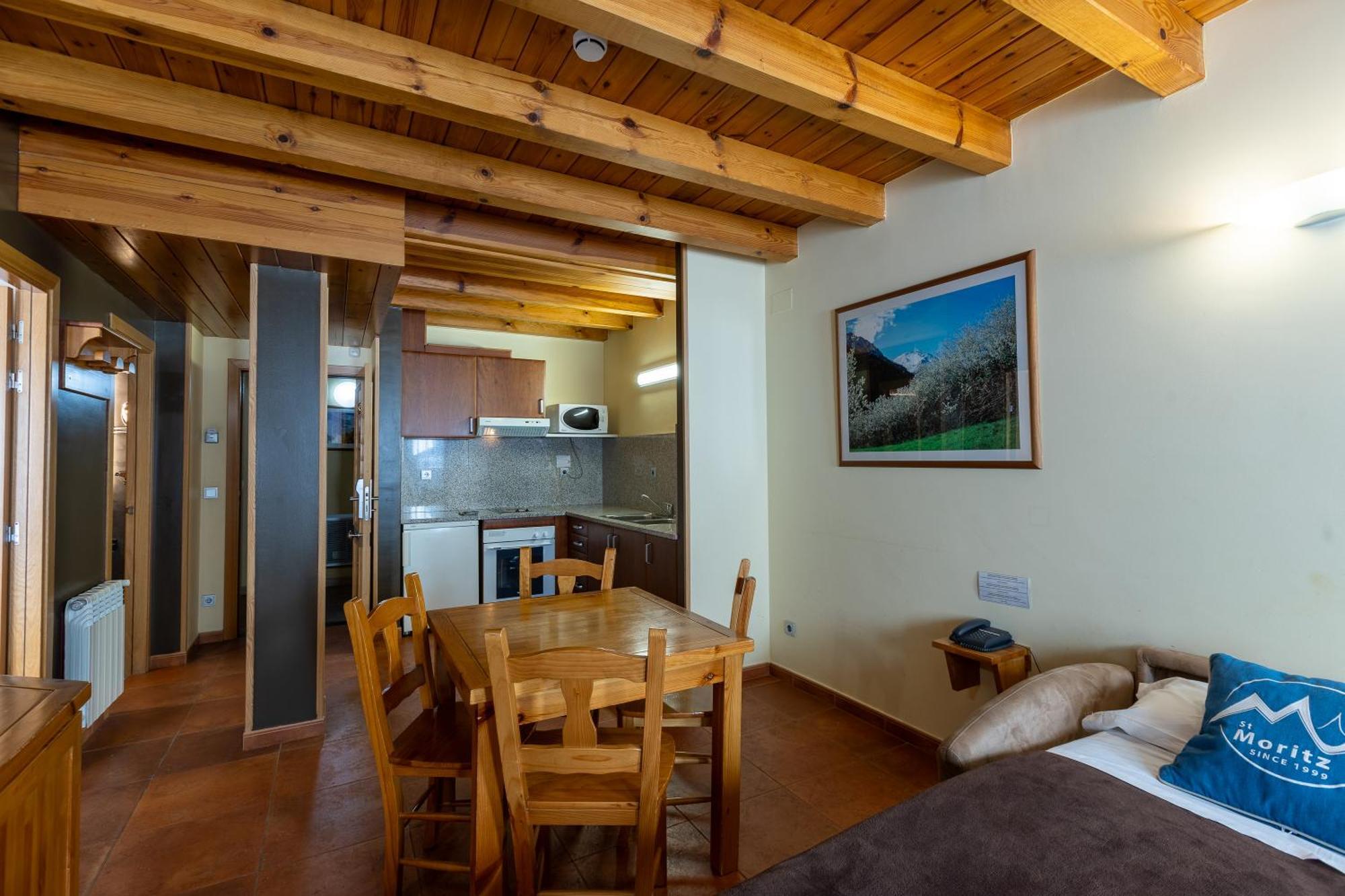 Apartaments Sant Moritz Аринсал Экстерьер фото