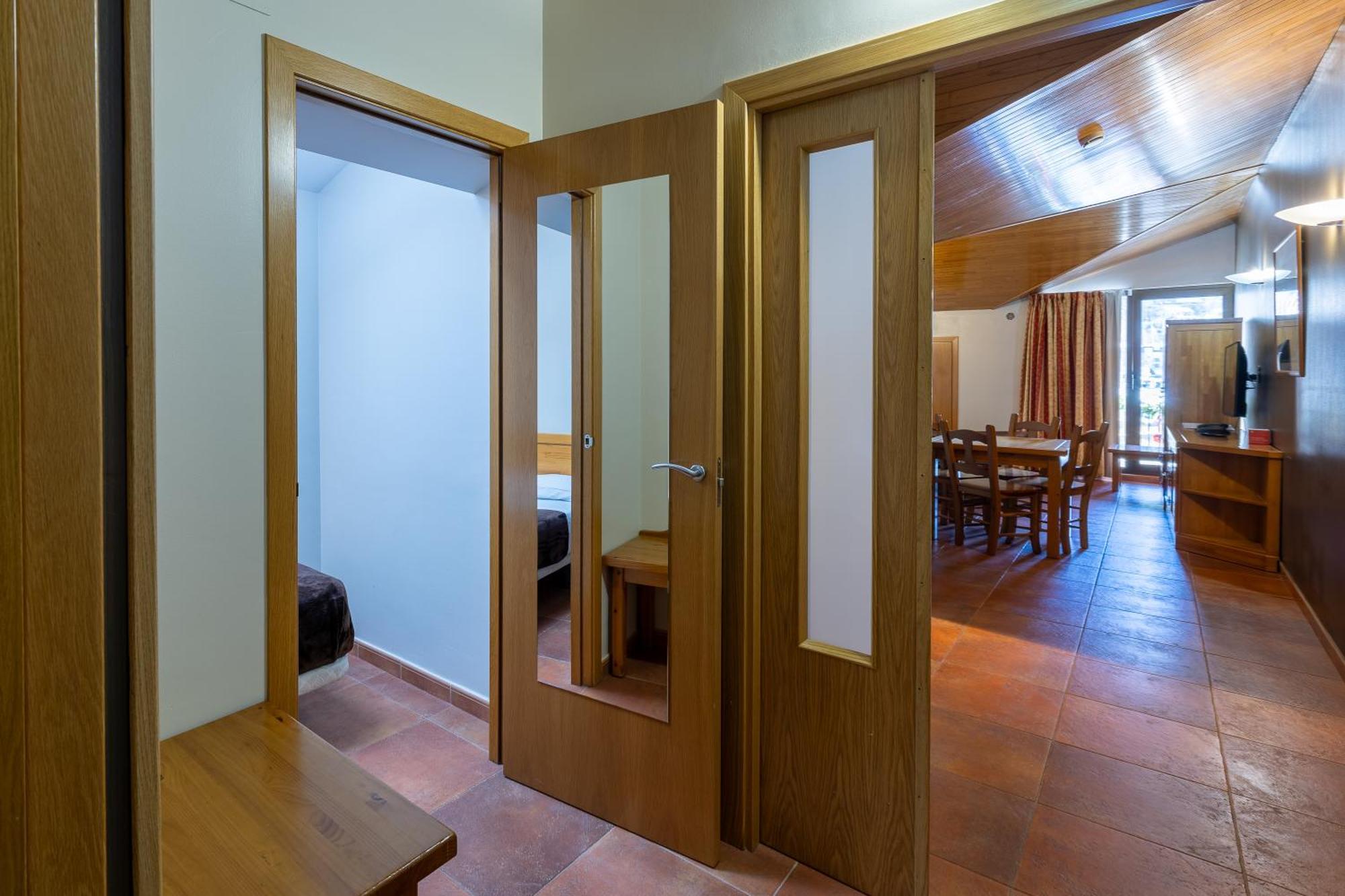 Apartaments Sant Moritz Аринсал Экстерьер фото
