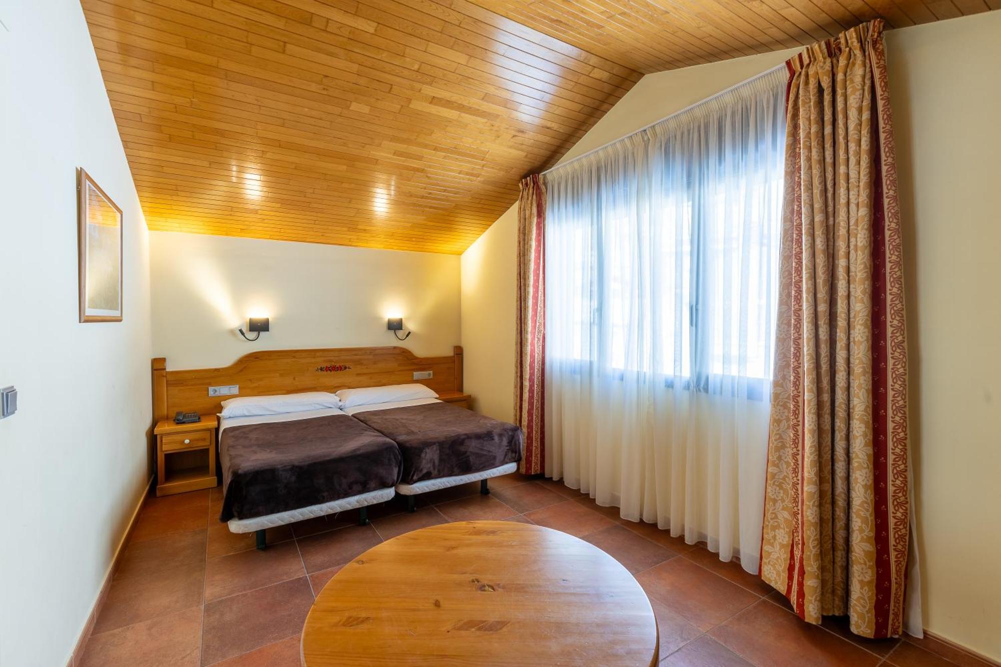 Apartaments Sant Moritz Аринсал Экстерьер фото